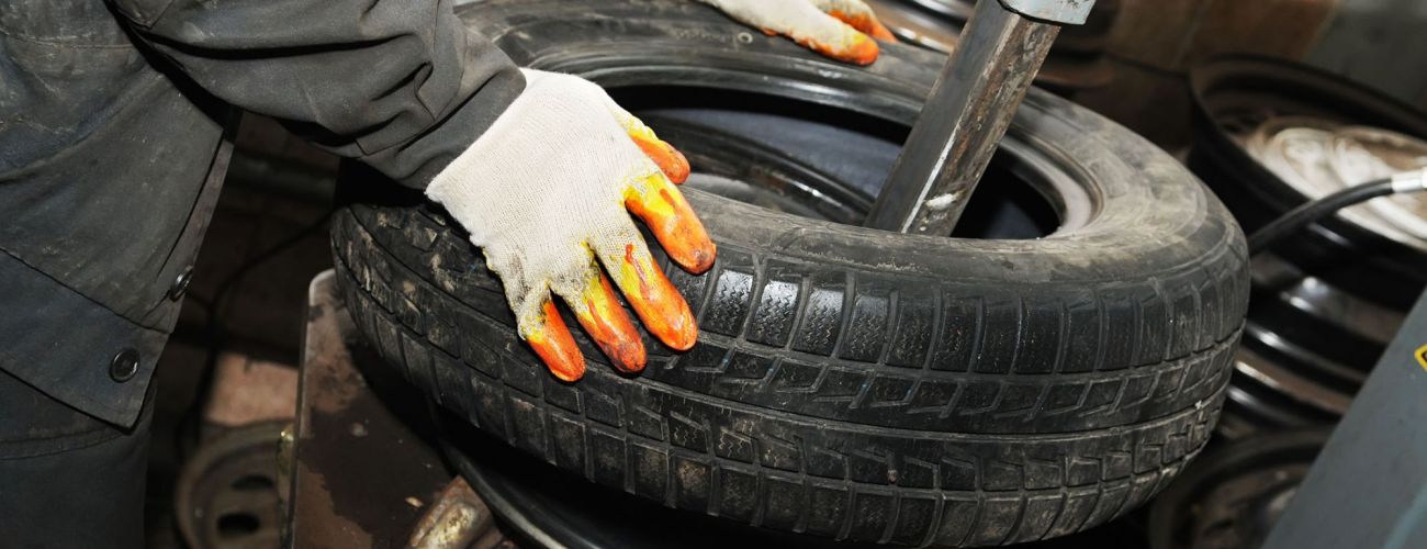 Cross Garage Motors Ltd image